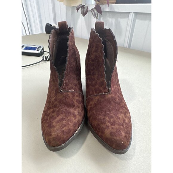Coconuts by Matisse Addie Leopard Bootie Size 6M Suede Scalloped Block Heel - Picture 3 of 9